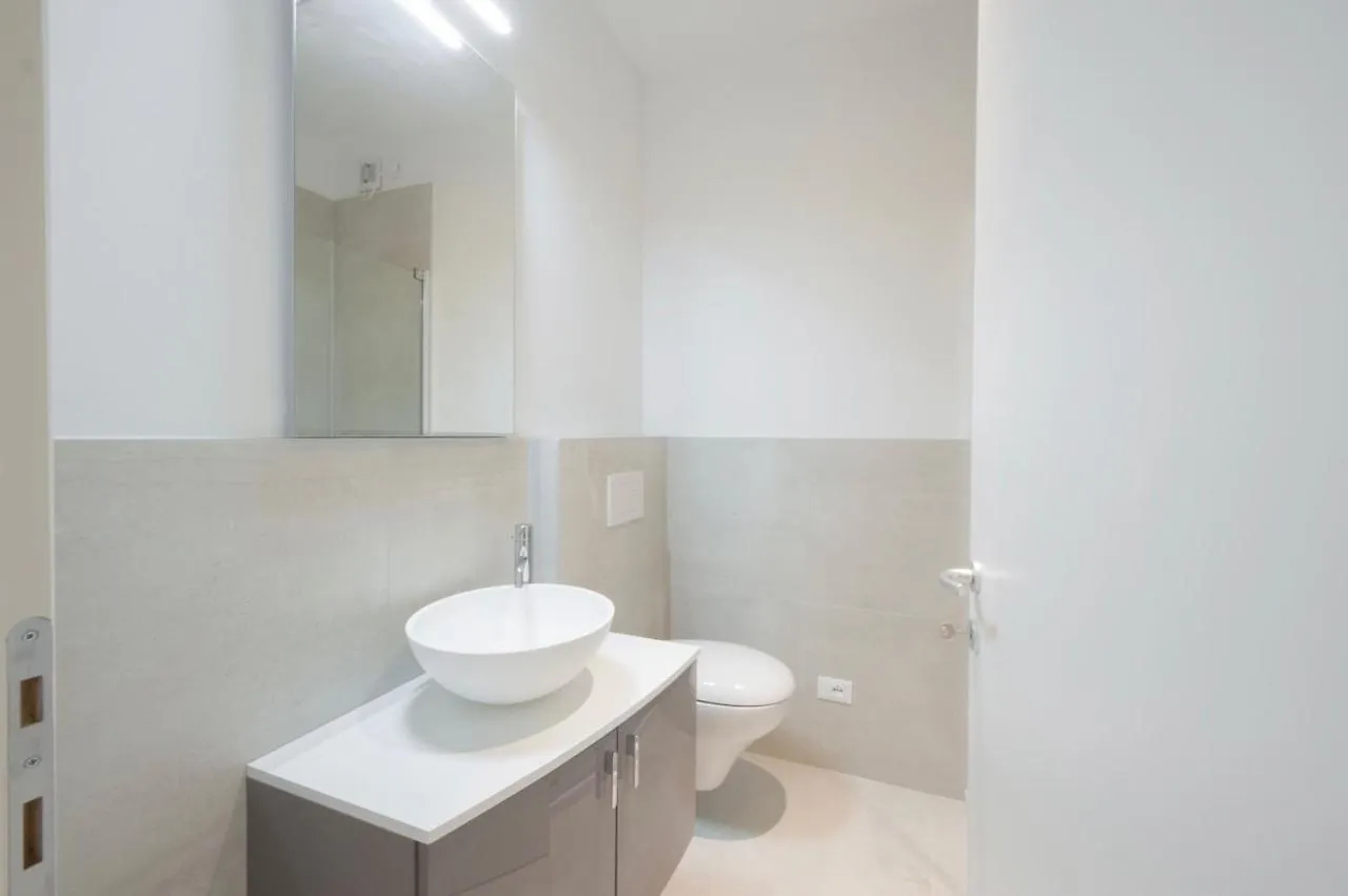Palms Apartments Лидо-ди-Езоло