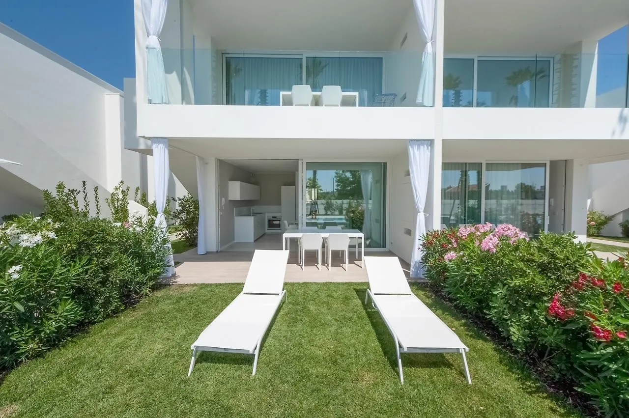 Palms Apartments Лидо-ди-Езоло Италия