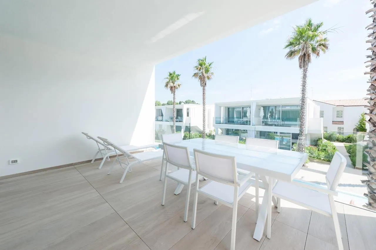 Palms Apartments Лидо-ди-Езоло